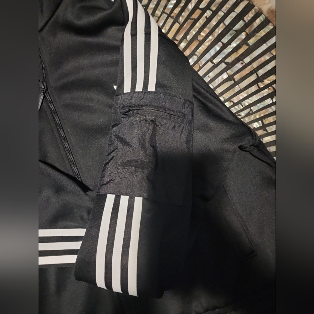 Adidas track jacket - Picture 2 of 4